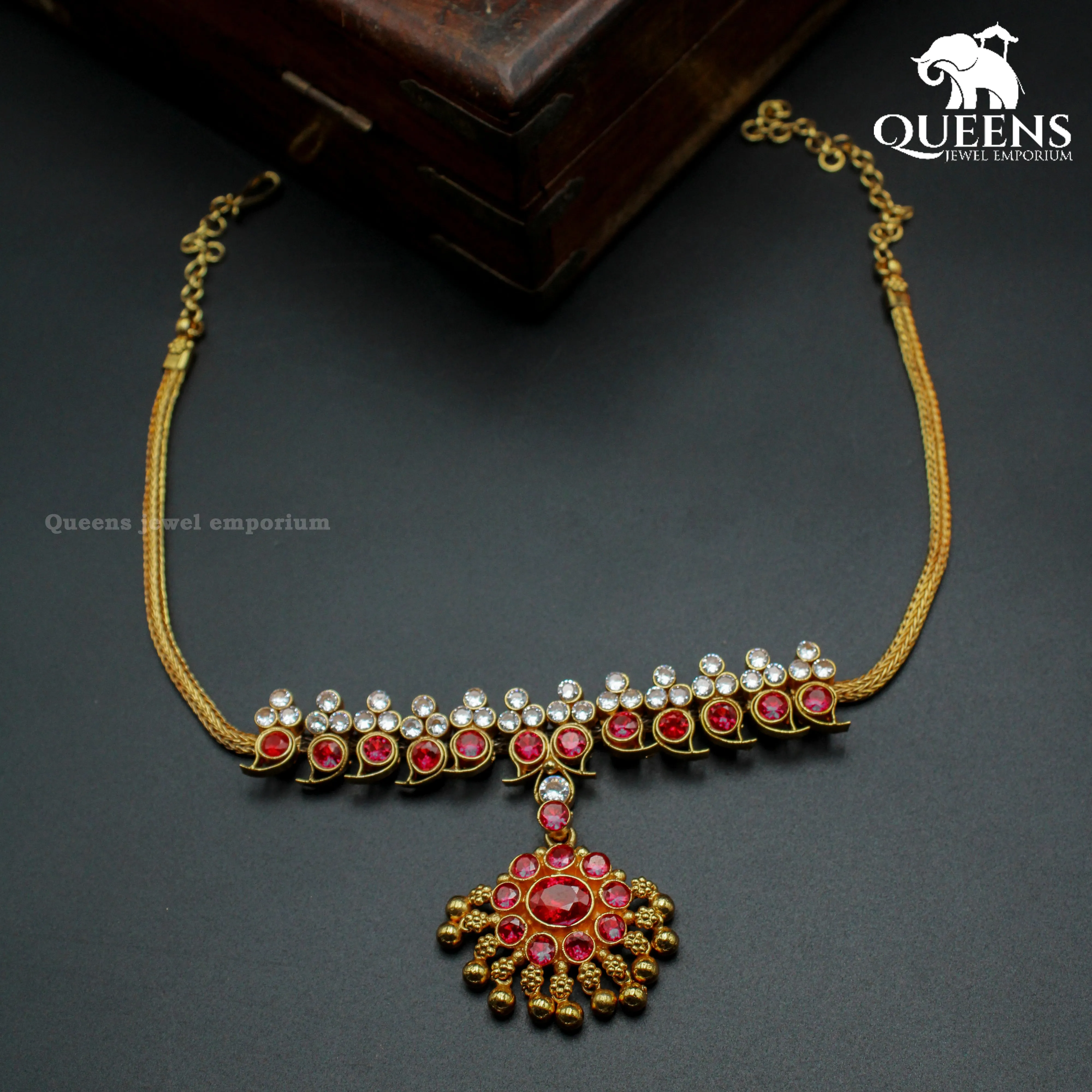 AAKASHINI NECKLACE