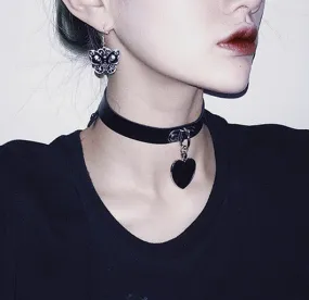 DARK FASHION BLACK HEART CHOKER BY60407