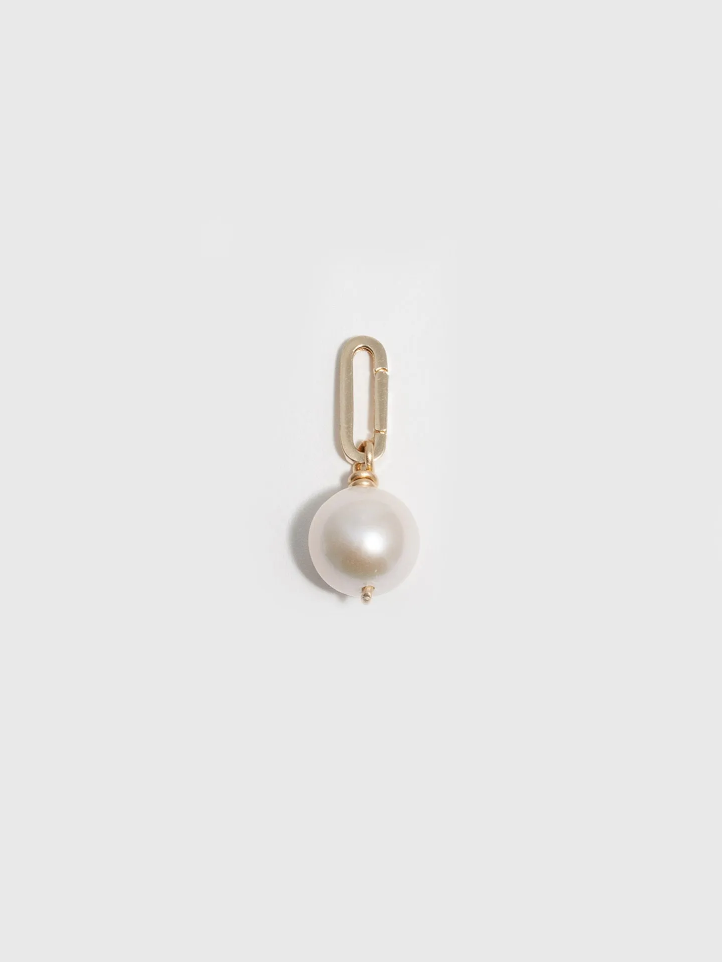 Dulce Pearl Clip-On Pendant