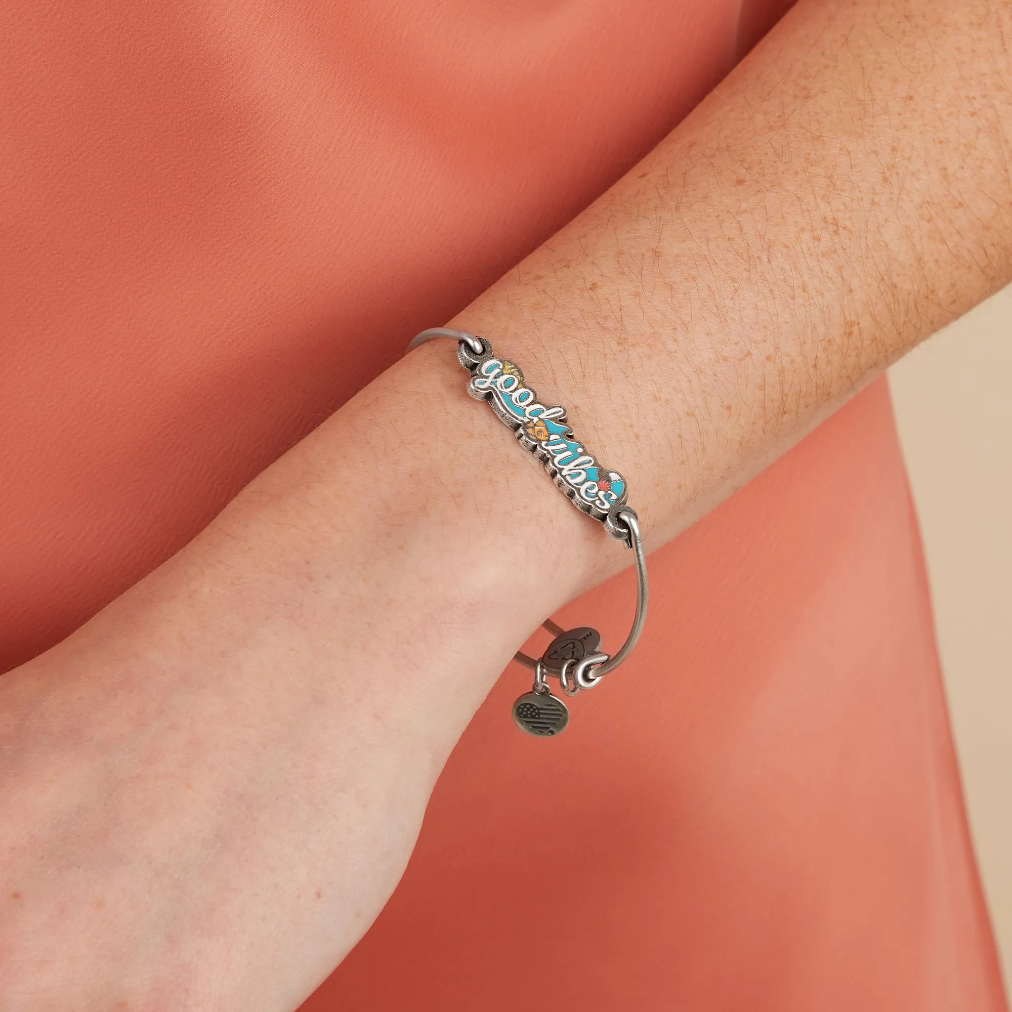 'Good Vibes' Inline Charm Bangle