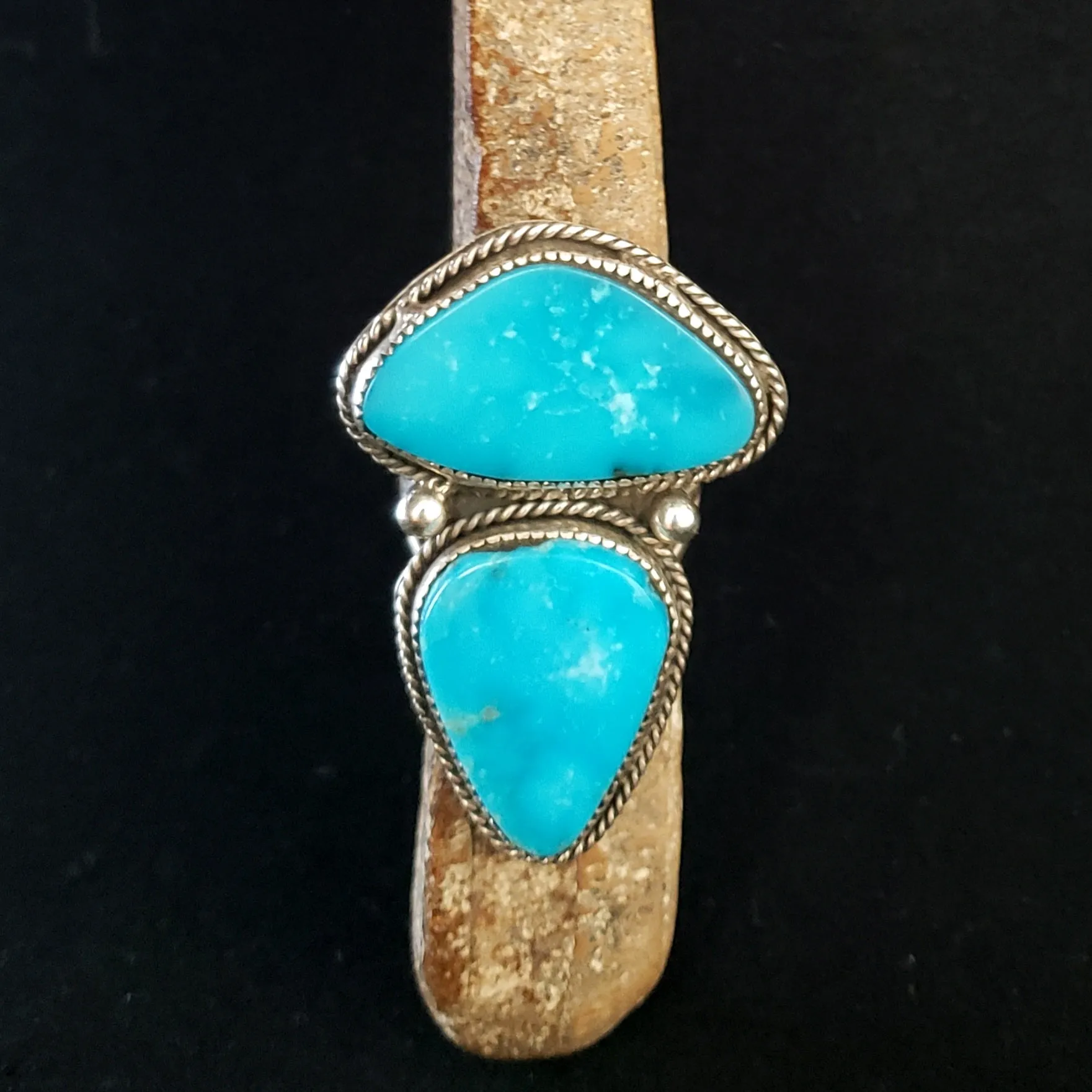 Gorgeous Natural Kingman Turquoise Rings - Size 9.5