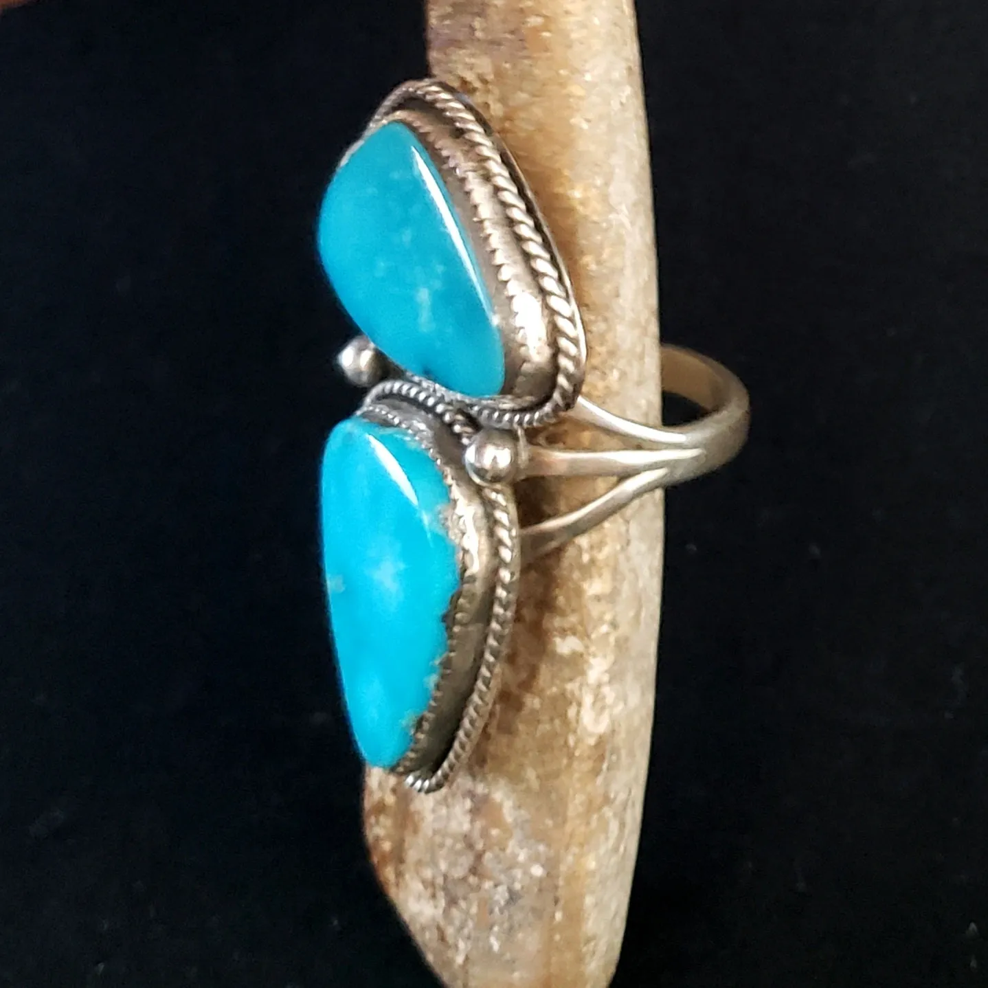 Gorgeous Natural Kingman Turquoise Rings - Size 9.5