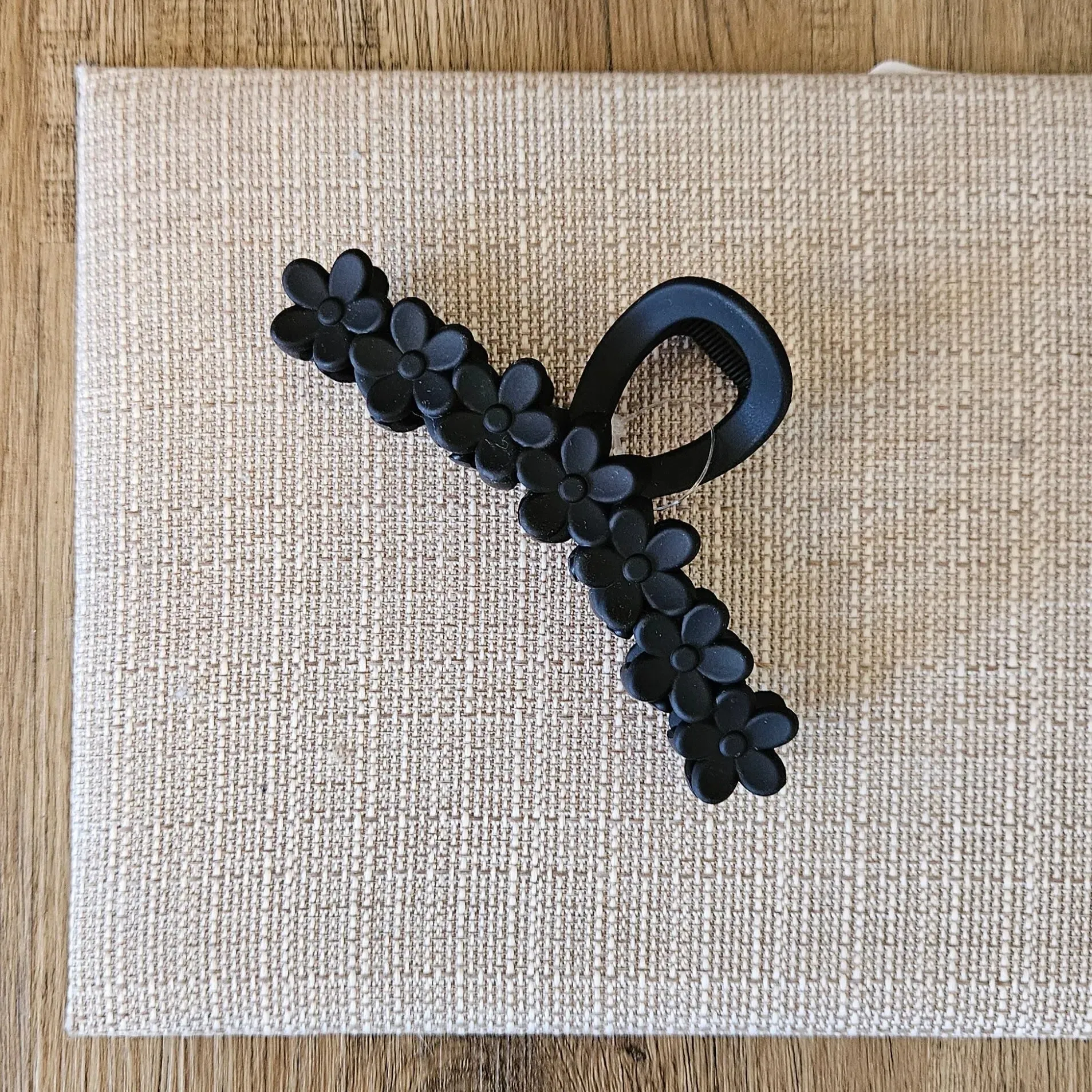 Matte Flower Claw Clip