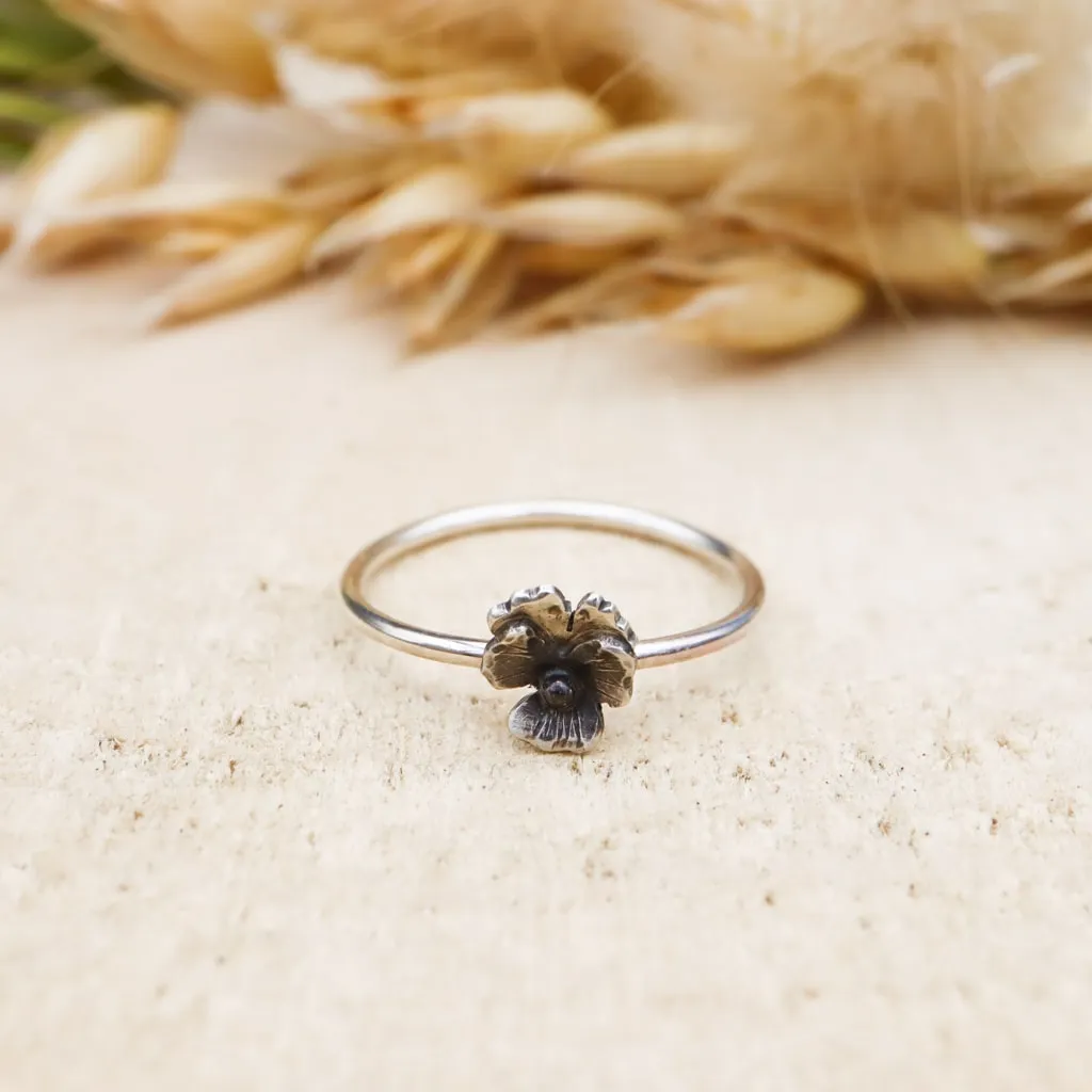 Pansy in the Spring Rain Stacking Rings