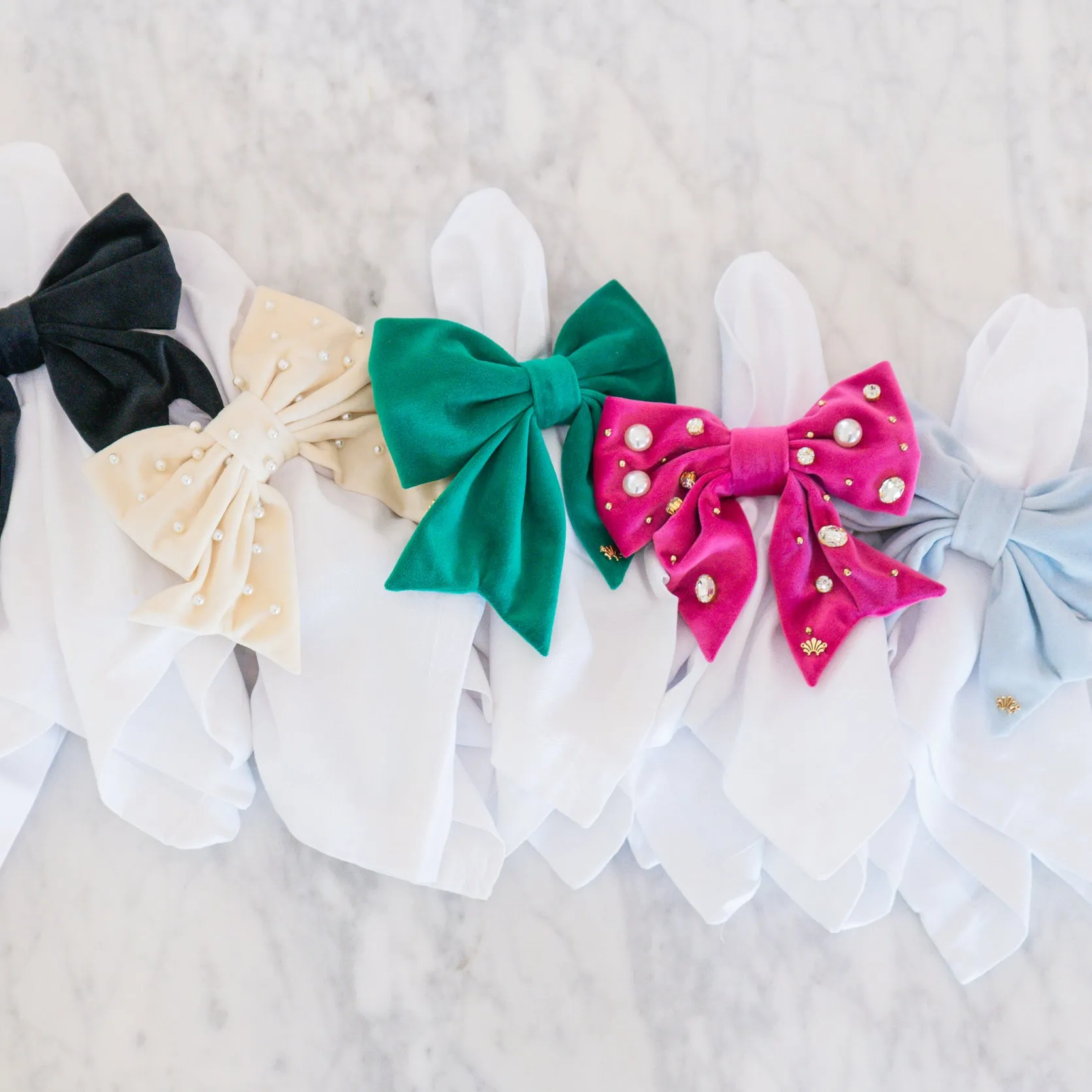 PINK SET OF 4 VELVET PEARL & CRYSTAL BOW NAPKIN RINGS