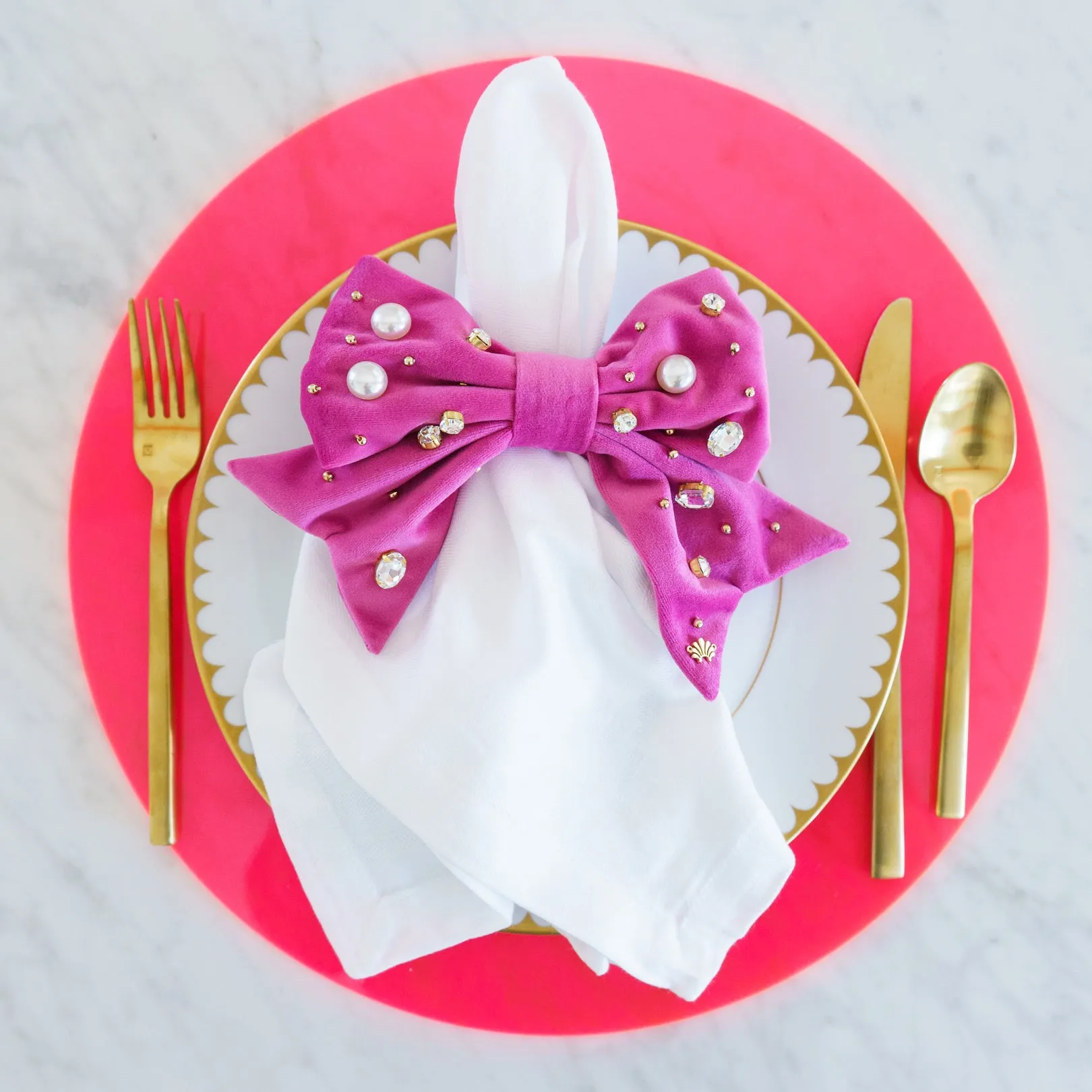 PINK SET OF 4 VELVET PEARL & CRYSTAL BOW NAPKIN RINGS