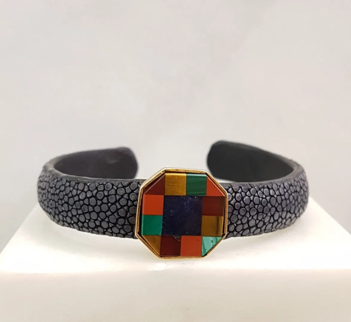 Stingray Cuffs with Gemstones Inlay Accents (10mm width)