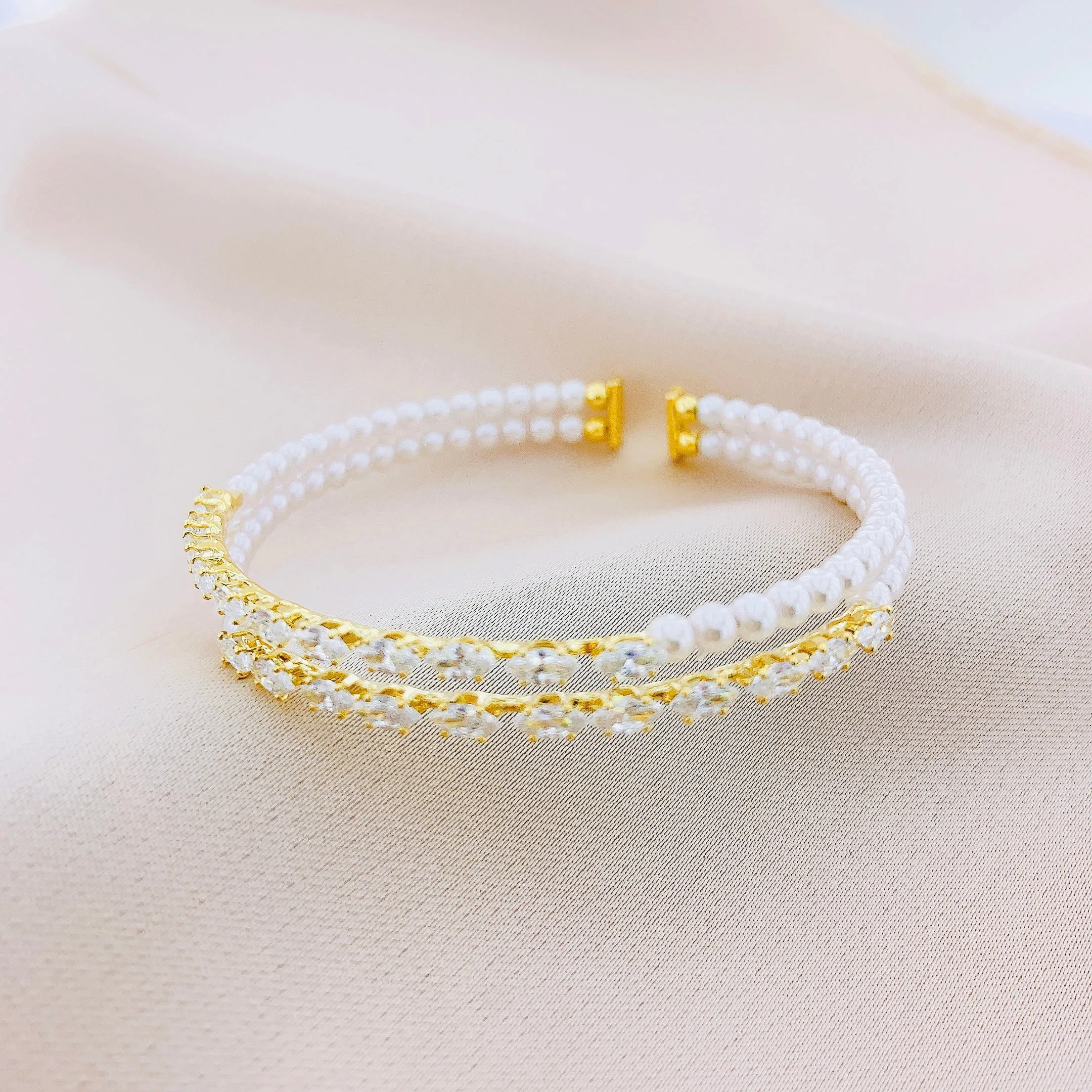 Women's Fashion Beads Gemstone Bangle