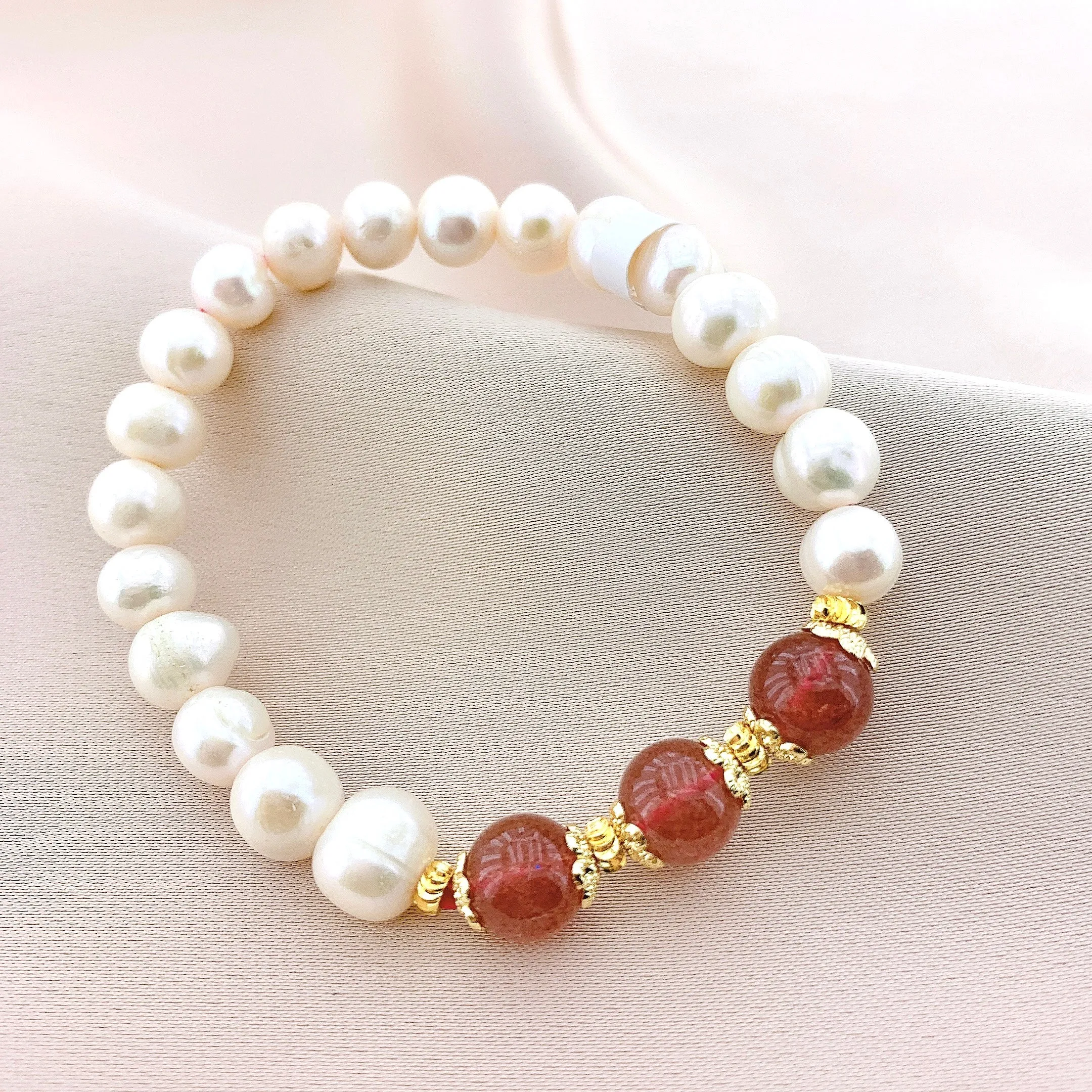 Women's Fashion Pearl Beads Gemstone Bracelets