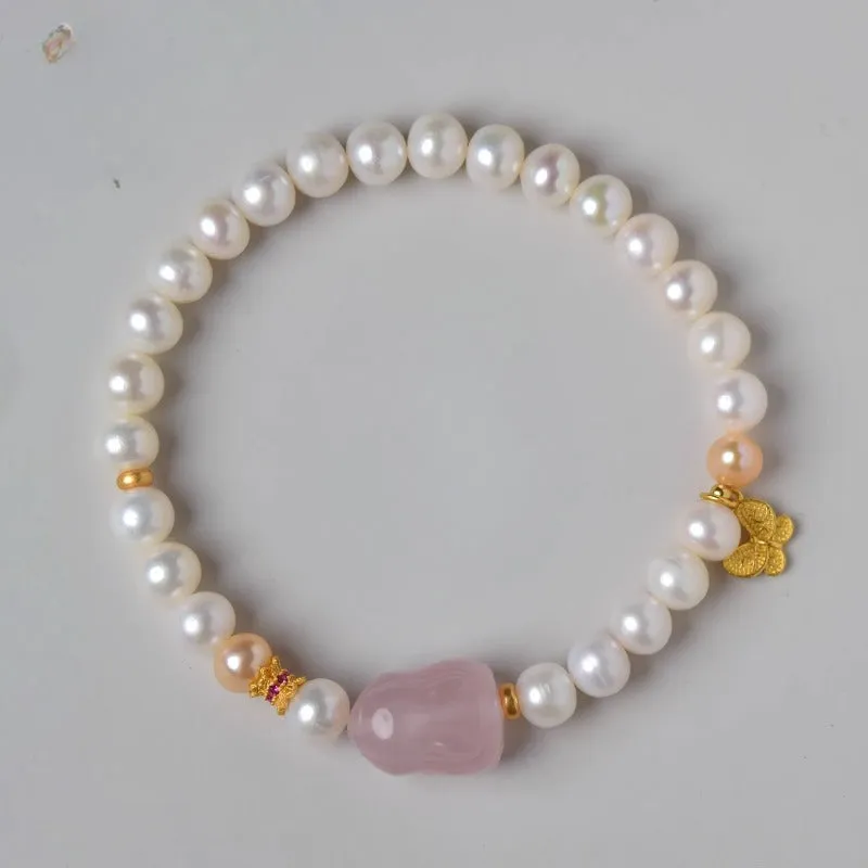 Women's pearl bracelets